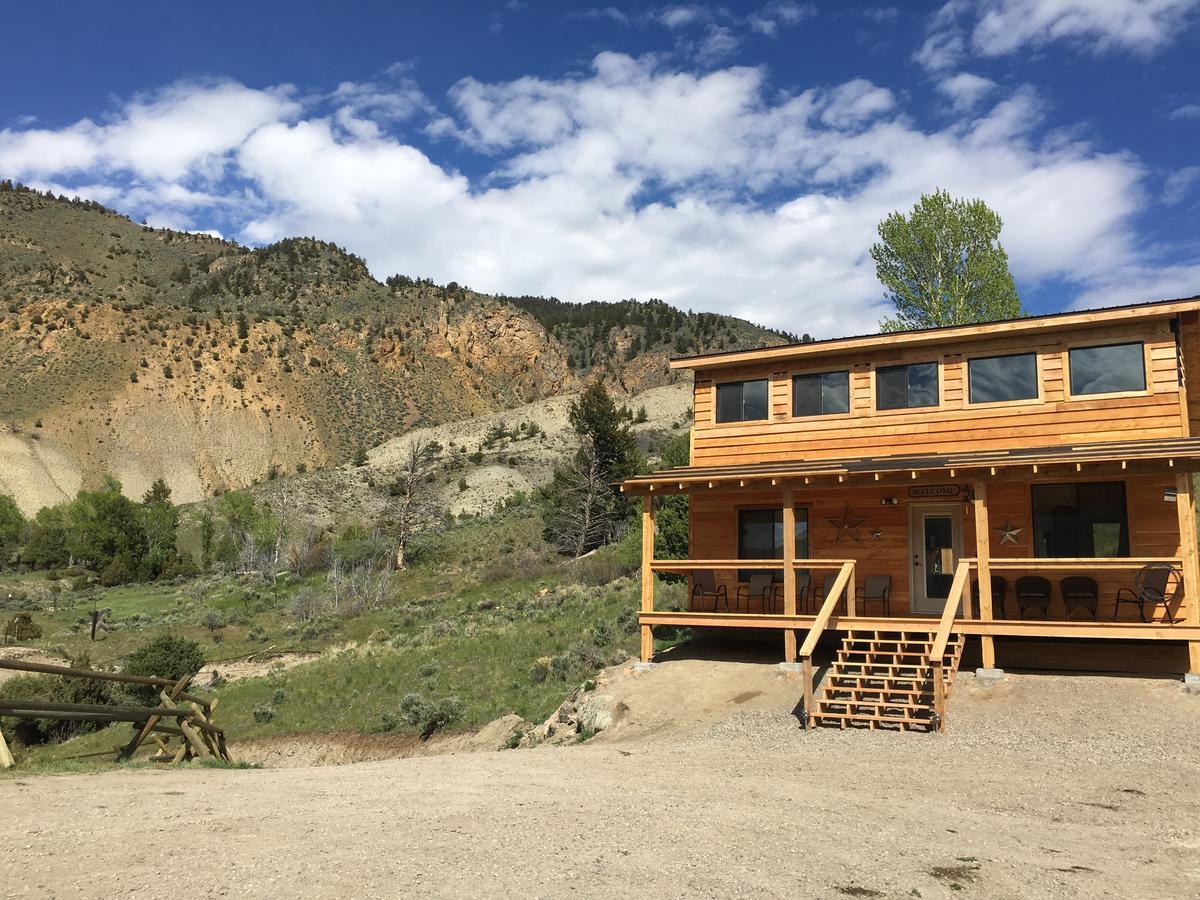 Little Trail Creek Cabins Vila Gardiner Exterior foto